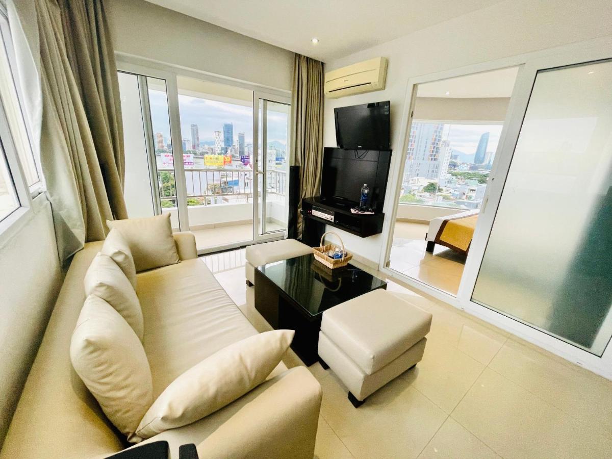 D&C Hotel Дананг Экстерьер фото