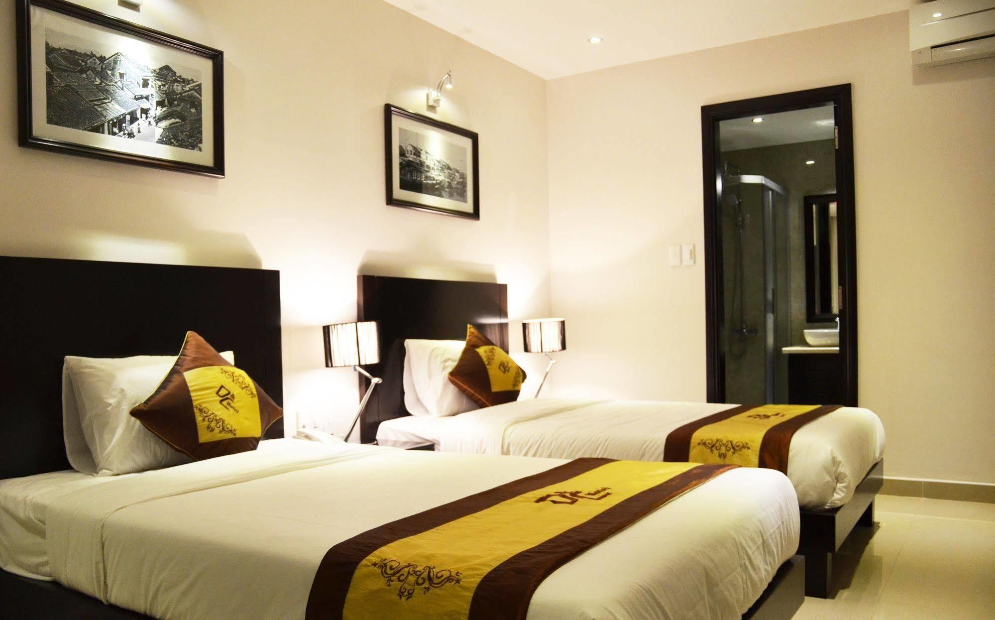 D&C Hotel Дананг Экстерьер фото